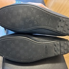 Clarksローファーの画像