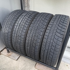 スタッドレスタイヤホイールセット4本の画像