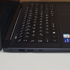 中古軽量ノートパソコン 東芝 P1-M7VD-EL Windows11+office 爆速SSD512GB 第12世代core i7/メモリ16GB/14インチ/webカメラ/無線内蔵の画像