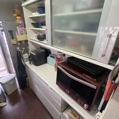 食器棚の画像