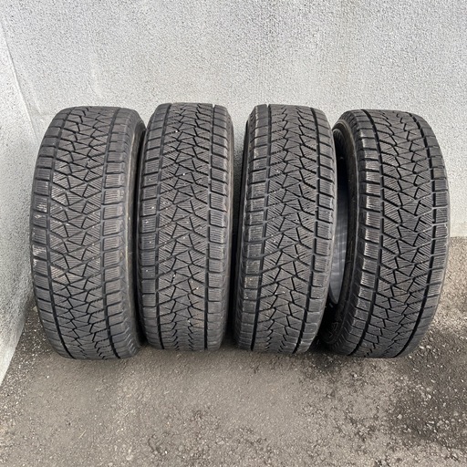 値下げ！215/65R16 ブリザック　DM-V2 2022年製