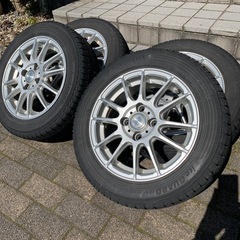 ヨコハマ
165/65r14スタッドレスタイヤの画像