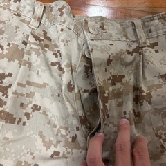 2012年製　デジタル迷彩 カーゴパンツ カモフラの画像