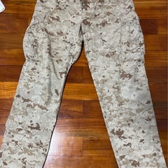 2012年製　デジタル迷彩 カーゴパンツ カモフラの画像