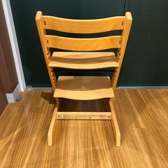 【トレファク神戸南店】STOKKEのキッズチェアです【取りに来られる方限定】の画像