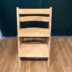 【トレファク神戸南店】STOKKEのキッズチェアです【取りに来られる方限定】の画像