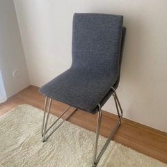 【お譲り先決定しました】ダイニングチェア　2脚の画像
