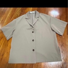 ベージュ セットアップ Lサイズの画像