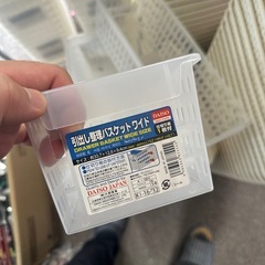 引取り 収納カゴ 大量 使用感マチマチですの画像