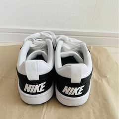 　美品　NIKE スニーカーの画像