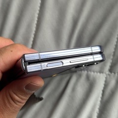 ジャンク GalaxyZFlip4 パープル 楽天simfreeの画像