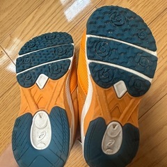 asics 16cmスニーカーの画像