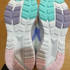 ほぼ新品　スニーカー　21㎝　　の画像