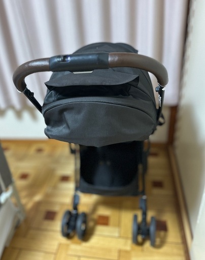ベビーカー　ラクーナ　アップリカ