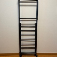 【無料でお譲りします】
折り畳み式物干しラックの画像