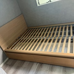 【10/30まで】IKEA ダブルベッド　マルムの画像