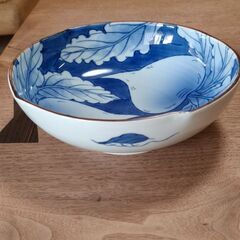 有田焼崋山窯の器(蕪柄)の画像