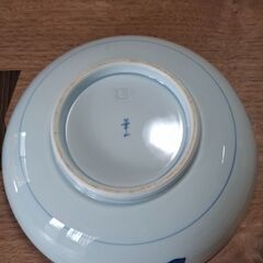 有田焼崋山窯の器(蕪柄)の画像