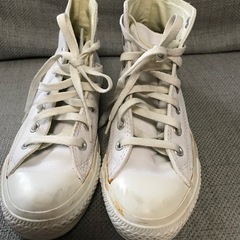コンバース　　革製ハイカットスニーカー　23㎝の画像