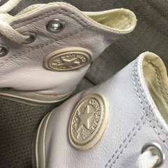 コンバース　　革製ハイカットスニーカー　23㎝の画像