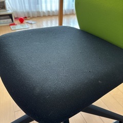 PLUS オフィスチェア　NEXIS ひじなし肘無しの画像