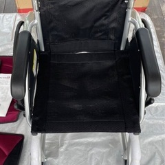 未使用　アルミ製　車椅子　ハピネスプレミアム　自走式　の画像