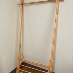 木製ハンガーラック（折りたたみ式）難ありの画像