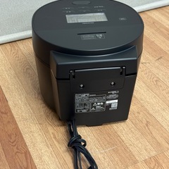★美品★アイリスオーヤマ株式会社 IHジャー炊飯器 RC-ISA50-B 5.5合の画像