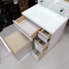 ISSEIKI ドレッサー 化粧台 幅 約58.5cm ホワイト 白 イス付き コンセント付き 鏡台 ミラー 家具 一世紀 苫小牧西店の画像