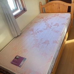 シングルベッド　マットレス付きの画像