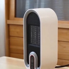 セラミックファンヒーターの画像