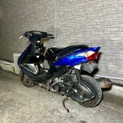 アドレスV125S✨直して乗って下さい❗️不動車　鍵つき書類つきの画像