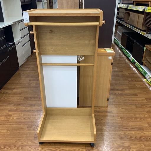 【軽トラ無料貸し出し】【カリモク】【ハンガーラック】【トレファク所沢店】