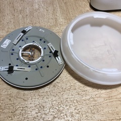 LEDシーリングライト縦横幅41センチ、中古の画像