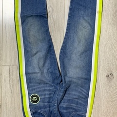 中古　双子　150  ジーンズ4枚の画像