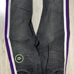 中古　双子　150  ジーンズ4枚の画像