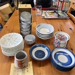 食器の画像