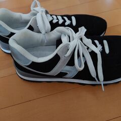 メンズスニーカーの画像