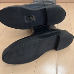 H&M ロングブーツの画像