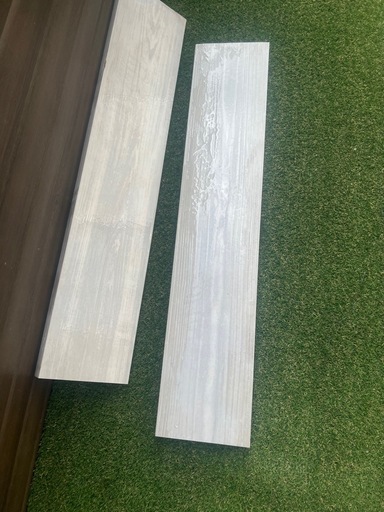 ロングと両方持って行ってくれる方お値下げします。。明日まで限定お値段三協アルミ　ミラレ２２枚プラスビス打ちなど予備3〜