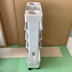 収納ラック物入れの画像