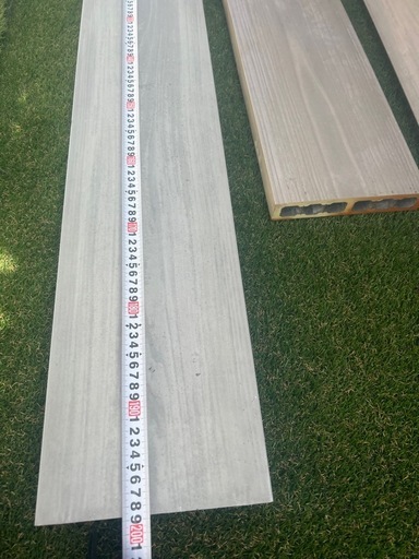 ショートと一緒に持って行ってくれる方お値下げします。。明日まで限定価格　三協アルミ　ロング　ミラレ２２枚ビスあまりなど