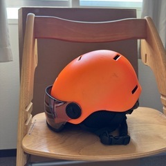 SALOMONキッズスキーヘルメットMサイズの画像