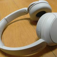 ソニー ワイヤレスヘッドホンの画像