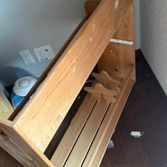 絵本の棚の画像
