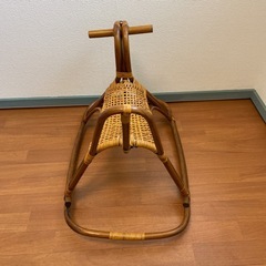 籐 ラタン ロッキング 馬の画像