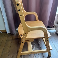 学習椅子　ダインニングチェア　高さ調節可の画像
