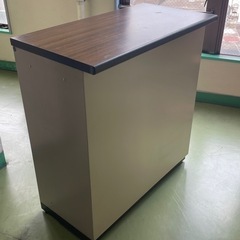 差し上げます。。カウンターキャビネットの画像