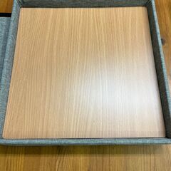 折り畳み収納スツールの画像