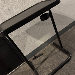 IKEA さいどてーサイドテーブルの画像